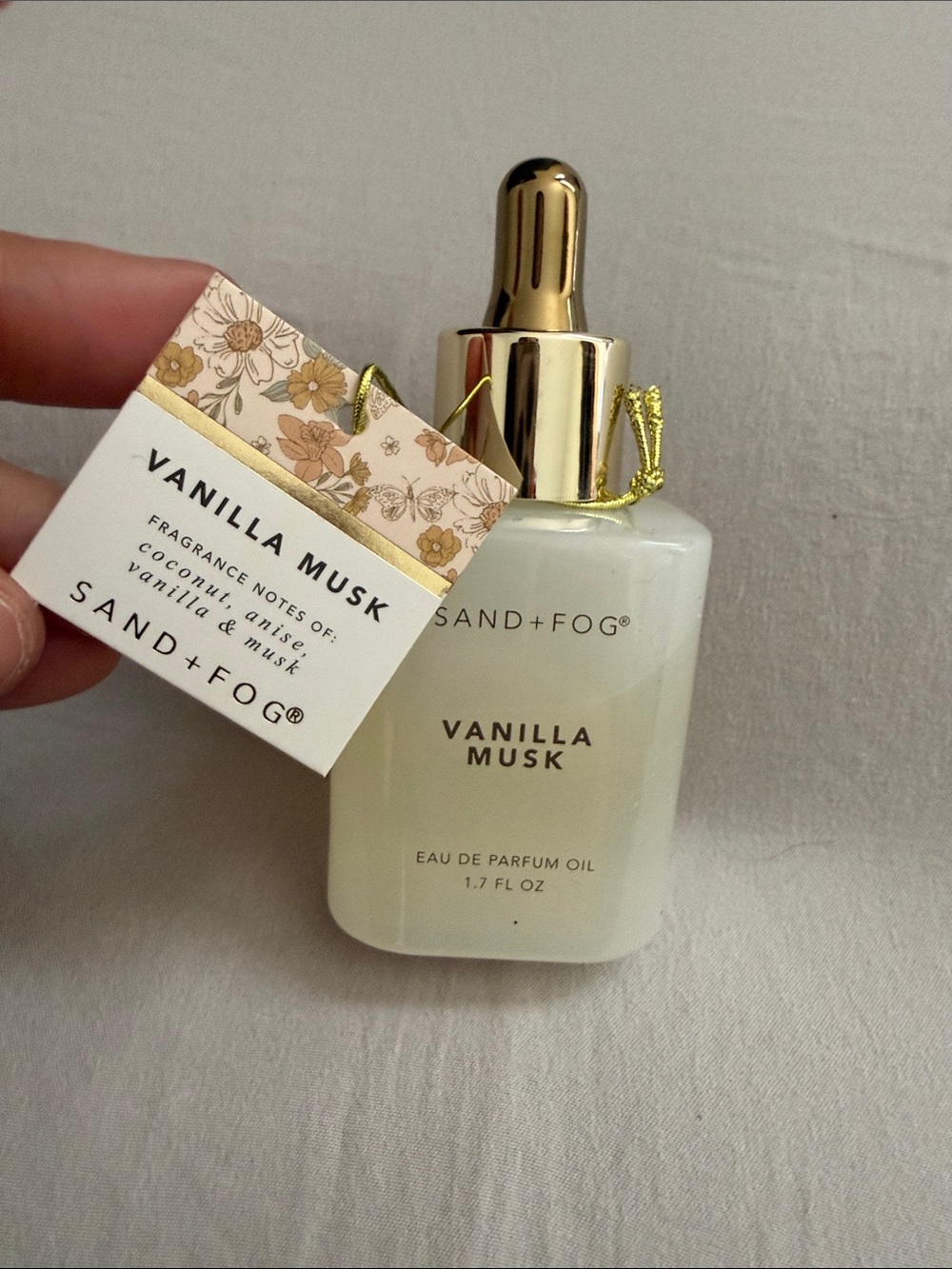 SAND+FOG Vanilla Musk Eau de Parfum Oil - Cream/Gold